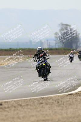 media/Jun-07-2025-TrackDaz (Sat) [[4413525952]]/B Group/220pm (Turn 9)/